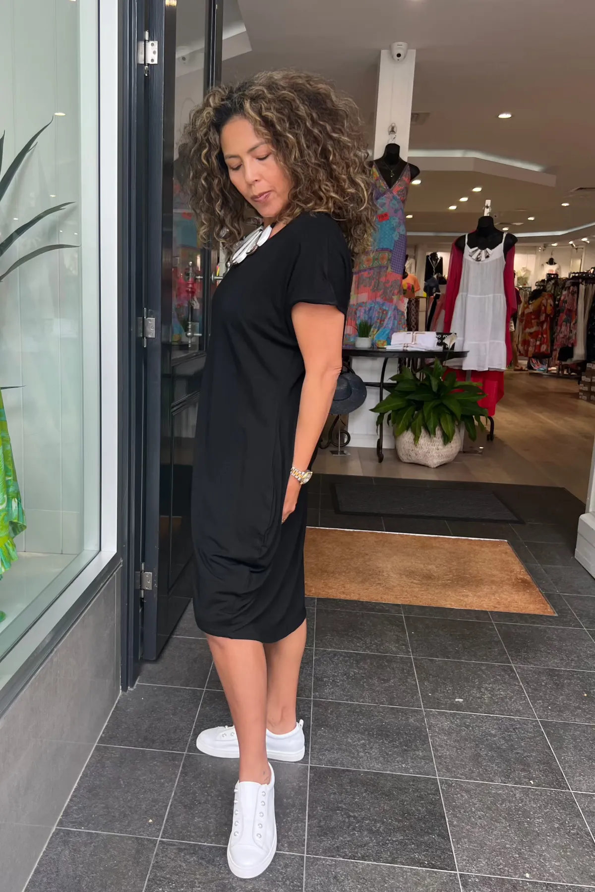 Wendy Cap Sleeve Dress - Black - BO12