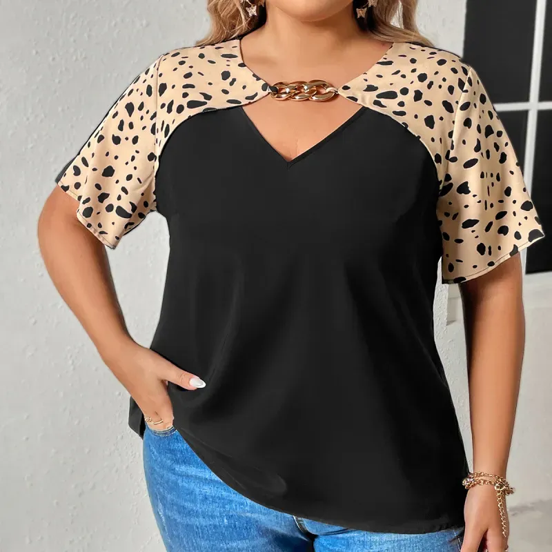 Wild Aura Plus Size V-Neck Animal Print Short Sleeve Top