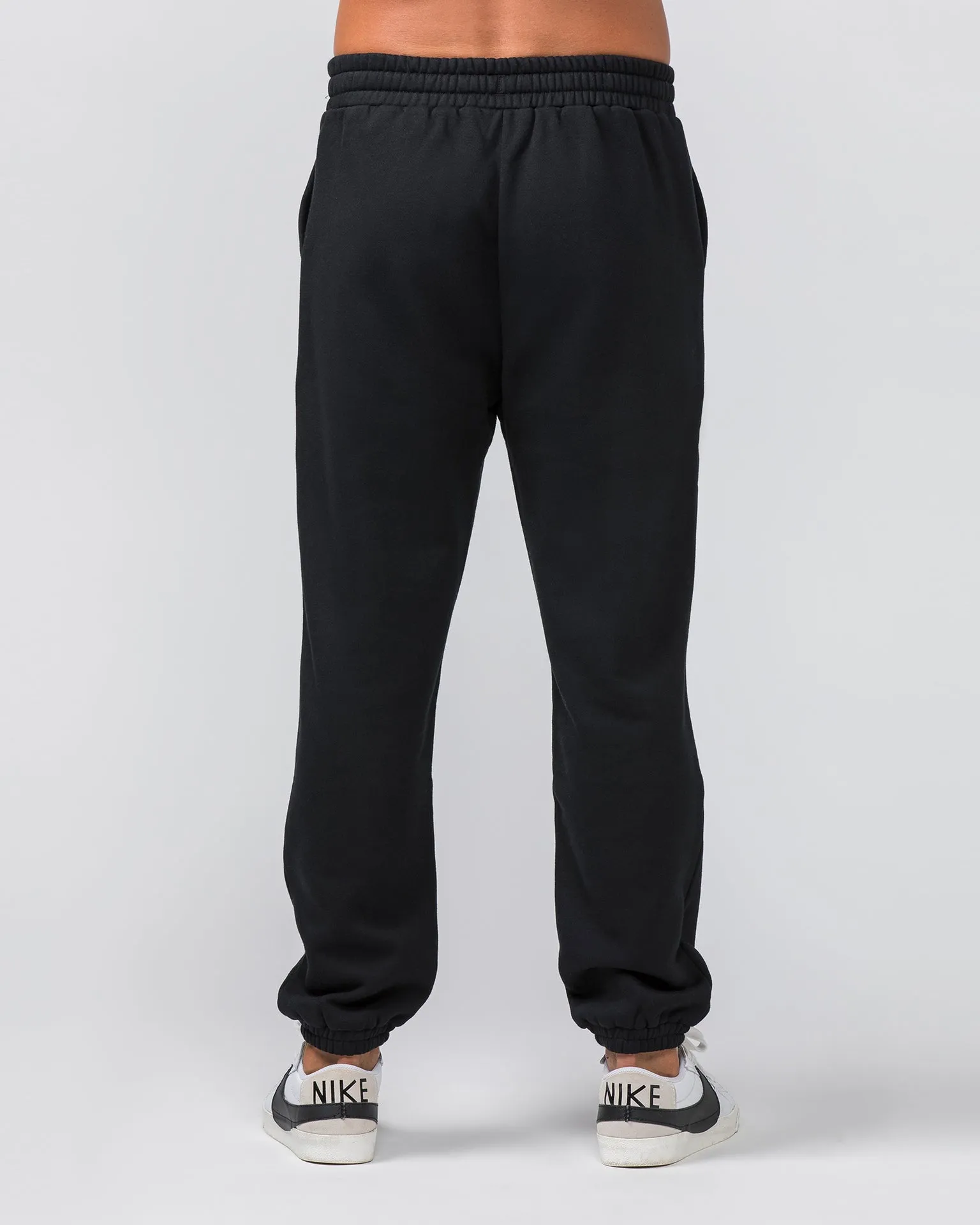 Worldwide Trackies - Black