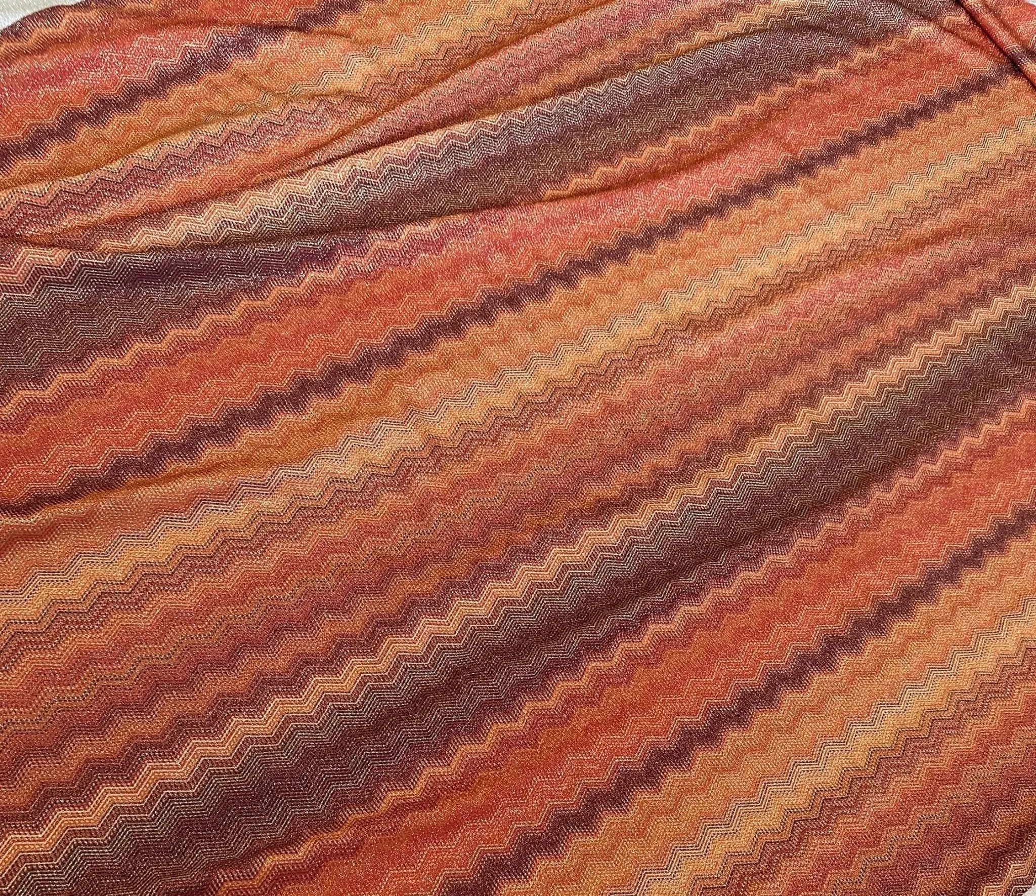 Zigzag Knit Fabric with Lurex - 4-Way Stretch for Fashionable Projects